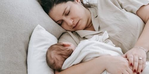 Baby and mother sleeping | Easy Kid Sleep