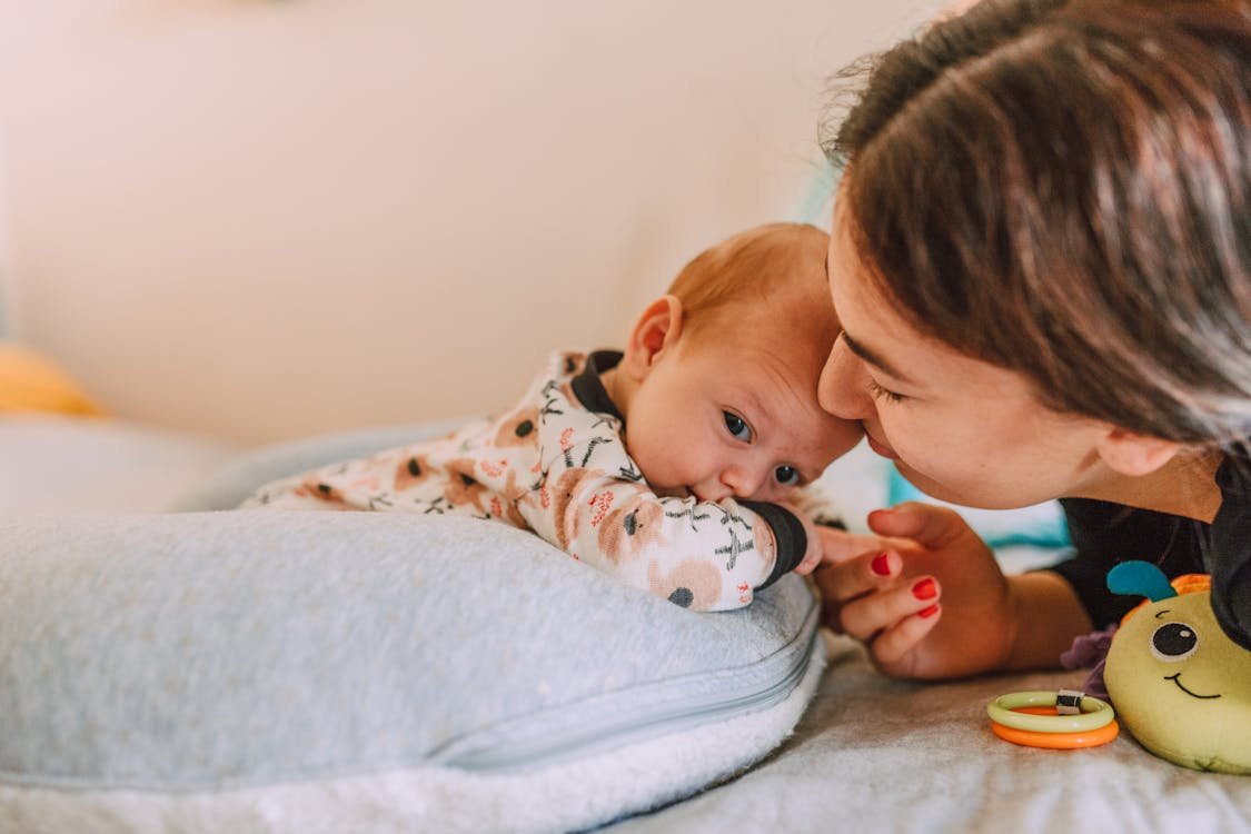 When Should I Start Sleep Training? A Parent's Guide to Readiness | Easy Kid Sleep